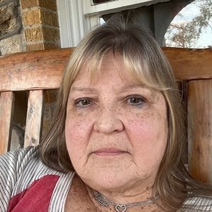 Meet your Posher, Debra